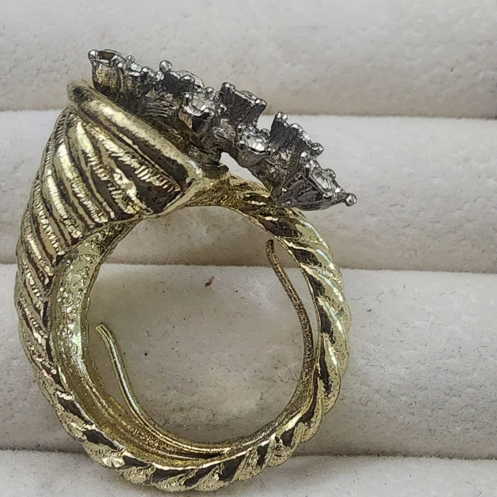 Elegant Gold‎ and Silver Tones Women's Ring